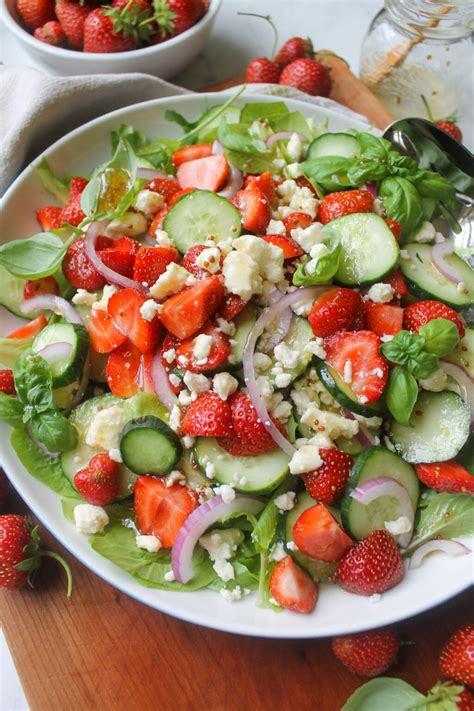 Strawberry Cucumber Salad - Sungrown Kitchen