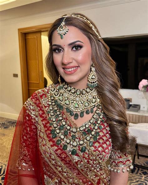 38+ Gorgeous Open Hairstyles for Weddings and Parties