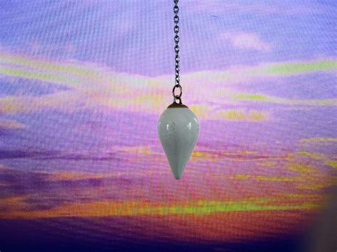 Tout savoir pour utiliser un Pendule: Utilisation d'un Pendule (French ...