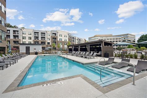 Luxury Apartments in Raleigh Near NC State | Bell Jones Franklin