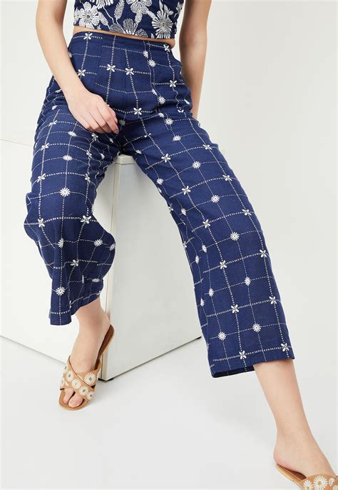 Buy Best Ethnic Wear for Women Online in India | Max Fashion