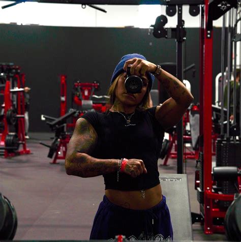 Ashley Shackleford | this gymshark blue hits diff🩵🦋 use and abuse code: shack | Instagram