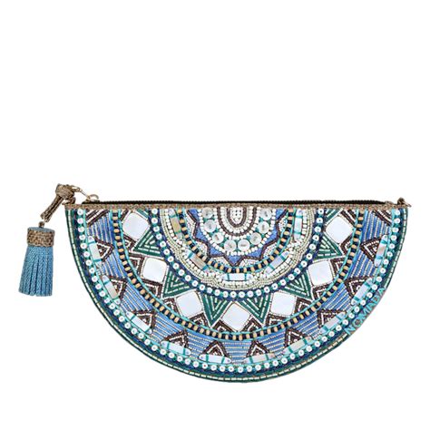 Clutches – Nomada