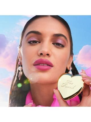 Too Faced Born This Way Soft Blur Flexible Finish Setting Powder, Tan
