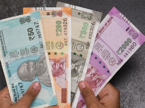 ರೂಪಾಯಿ ನೋಟುಗಳಲ್ಲಿ ಗಾಂಧೀಜಿ ಚಿತ್ರ ಅಚ್ಚೊತ್ತುವ ಮುನ್ನ ಏನಿರುತ್ತಿದ್ದವು ...