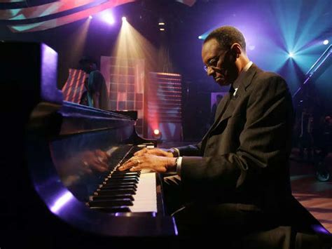 Renowned jazz pianist Ramsey Lewis, who entertained fans with his music ...