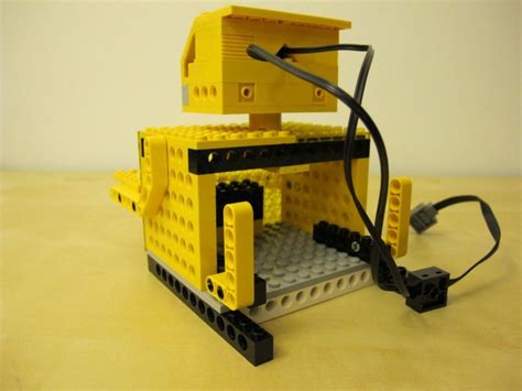 LEGO Remote Control Robots 的图像结果