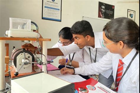 Labs | Department of Physics - Chandigarh University