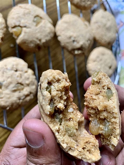 Eggless Oatmeal Raisin Cookies