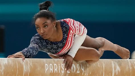 How many medals does Simone Biles have? | 5newsonline.com
