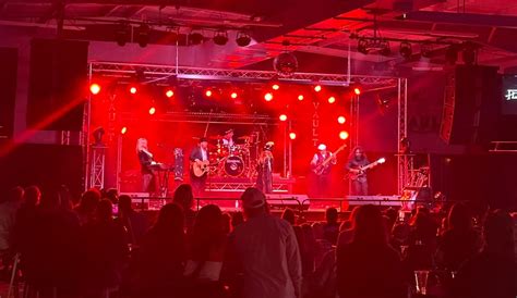 Fleatwood Mac: The Premier Fleetwood Mac Tribute AND Cabin Row Band ...