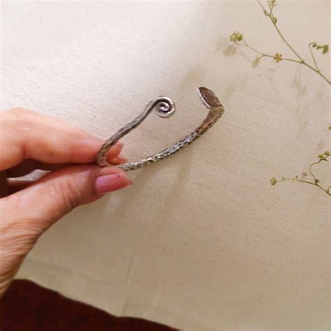 Hammered Tribal Silver Kada