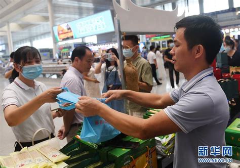 广西南宁：火车站市集助消费扶贫 - 中国日报网
