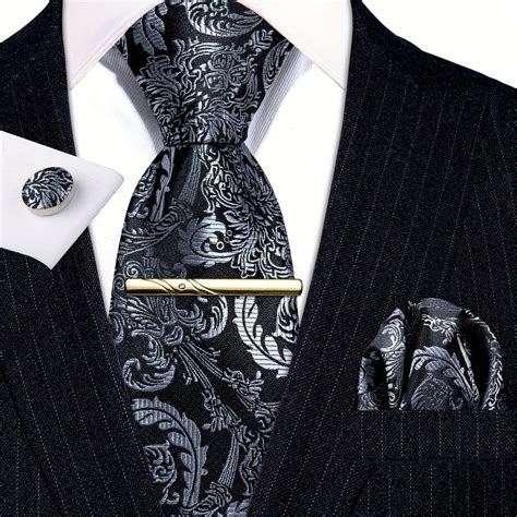Barry Wang Black&White Floral Paisley Necktie Set – CRAZE