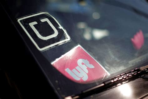 Lyft challenges Uber Black with its own luxury cars | Engadget