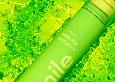 Juicy Fruit Toothpastes : Apple Kiwi Toothpaste
