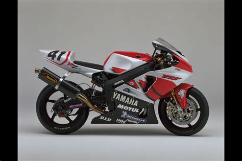 Image result for Yamaha R7 Computer