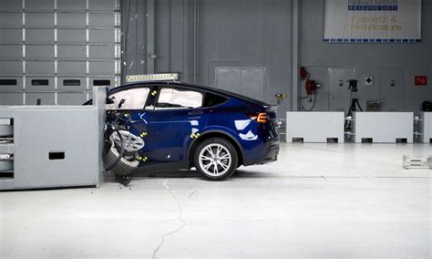 Image result for Tesla Model 3 Auto Park Parallel