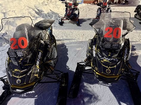 The end is near: Teams collect at Whiskey Bravo for morning restart ...