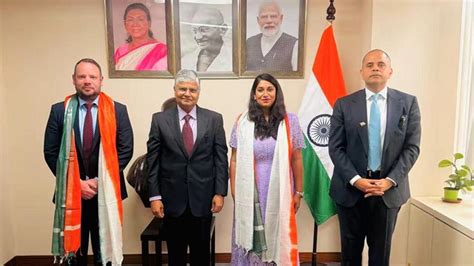 Cultural Milestone For India: Hindi Taught For The First Time At School ...