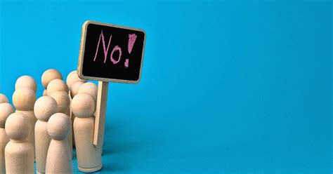 Mehr als 300 Menschen bei Anti-AfD-Demo in Schwandorf | charivari