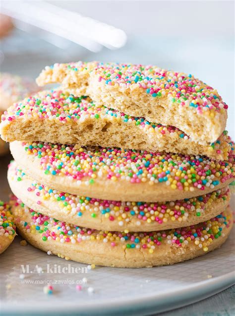 Spanish Yellow Cookies With Sprinkles at Douglas Nunez blog