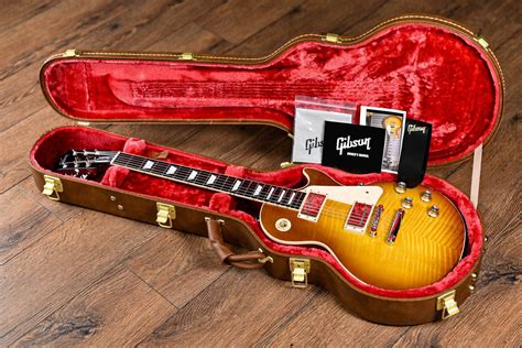Gibson Les Paul Standard '60's in Iced Tea - Guitar Gear Giveaway