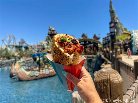 Hooligan's Grog & Gruel — Universal's Epic Universe at Universal ...