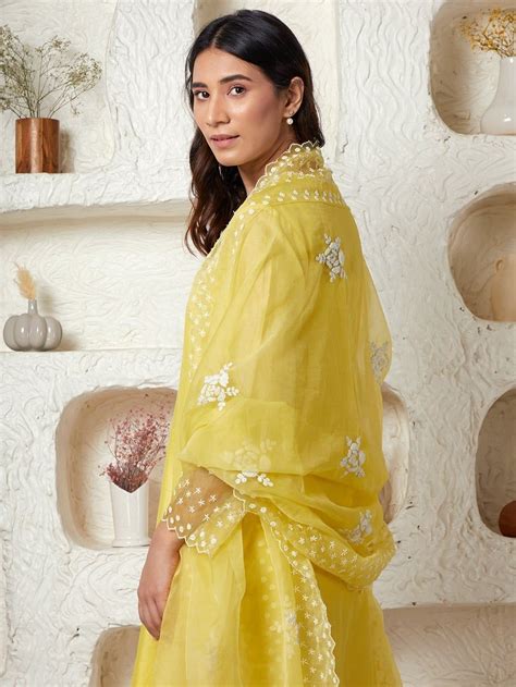 Designer Dupatta- Buy The Latest Designer Dupattas Online | The Loom