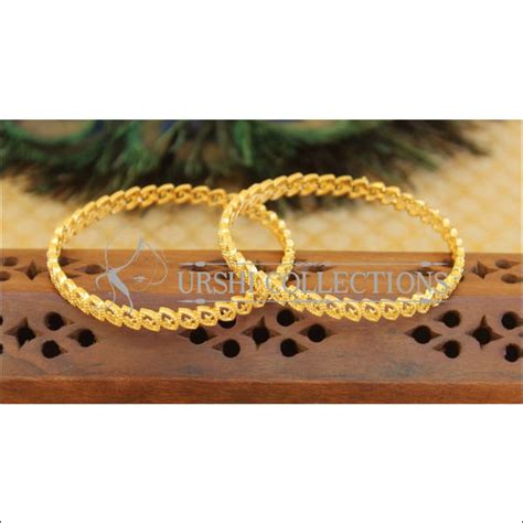 Gold plated bangles M782 – Urshi Collections