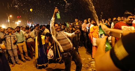 Police warn Vadodara citizens against consuming alcohol, ‘indecent ...