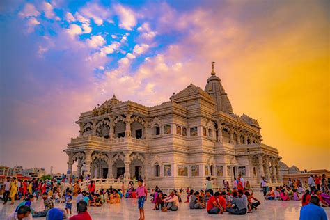Beautiful Vrindavan Temple : r/hinduism
