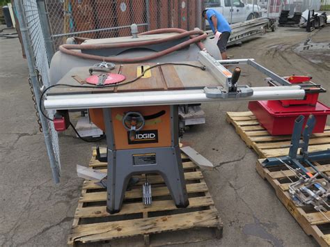 Ridgid R4512 Table Saw - Oahu Auctions