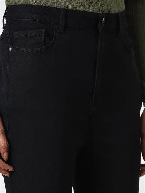 Buy LOV Black Solid Straight - Fit High - Rise Jeans from Westside