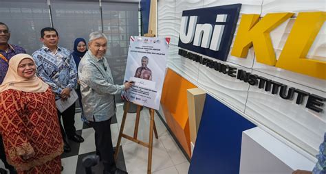 Mustahil Malaysia pangkalan Hamas - Selak-Selak