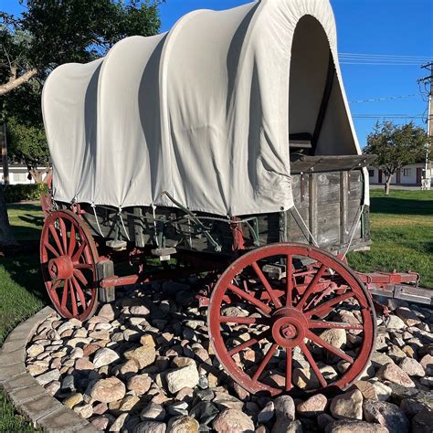 COVERED WAGON MOTEL (Lusk) - Hotel Reviews, Photos, Rate Comparison ...
