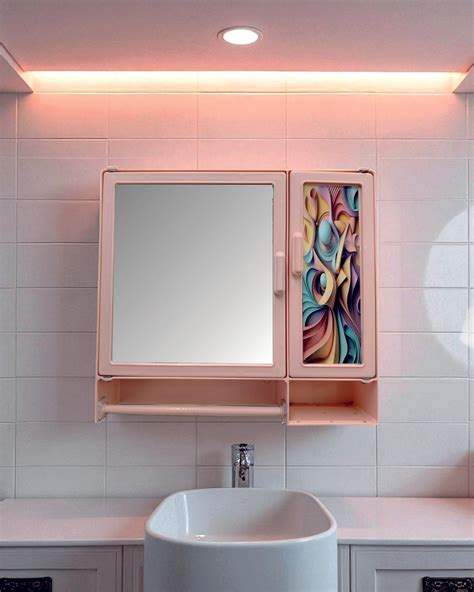 Molded Storage Box – Reflections