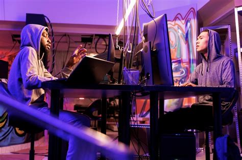 Computer Coding Hackers 的图像结果