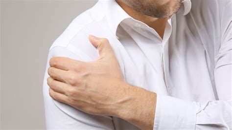 not only frozen Shoulder but shoulder pain can be sign of these ...