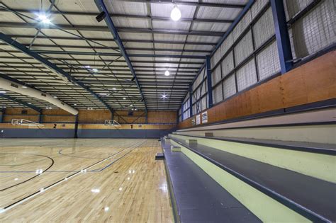 Courts - Logan Leisure Centres