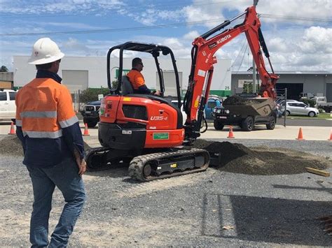 Mini Excavator Operator Training 的图像结果