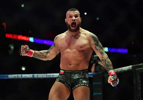 https://1884403144.rsc.cdn77.org/foto/sport-mma-xfn-15-karlos-vemola-flavio-magon/Zml0LWluLzEyMDB4OTk5OS9maWx0ZXJzOnF1YWxpdHkoODUpOm5vX3Vwc2NhbGUoKS9pbWc/5438478.jpg?e=0&st=Gxy_DzlW7GddjwujJTe-k7Vu1hQhhzCy242w3rKeing&ts=1600812000&v=0