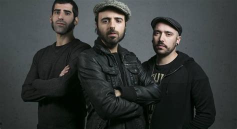 MUNDO IMPERFECTO (Lyrics in English) - Sidecars