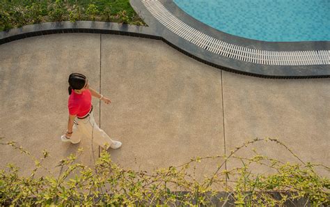 FreeForm | Pebblewash—Washed and Exposed Aggregate Concrete Floors