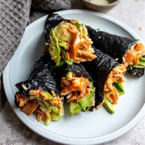 Sushi Hand Roll Spicy Salmon Hand Rolls Chili & Tonic