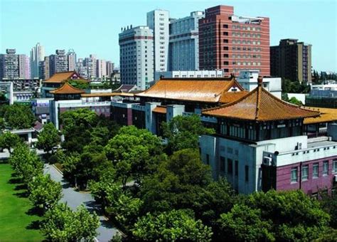 2018复旦大学_旅游攻略_门票_地址_游记点评,上海旅游景点推荐 - 去哪儿攻略社区