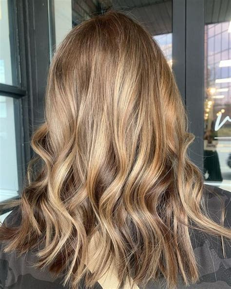 35 Dirty Blonde Hair Color Ideas with Highlights and Lowlights - Hood MWR