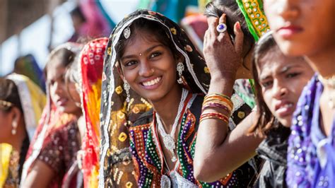 One Famous Local One People 的图像结果