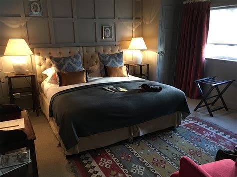 THE GREYHOUND INN AT STOCKBRIDGE - Inn Reviews, Photos, Rate Comparison ...