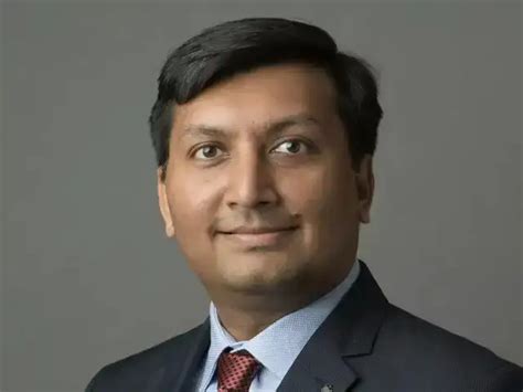 Looking to invest in gold and silver this Dhanteras? Here is what ...